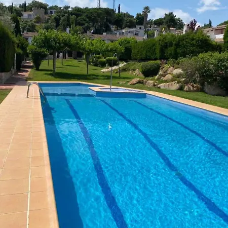 Con Piscina Comunitaria Y Parking27 Homestay *