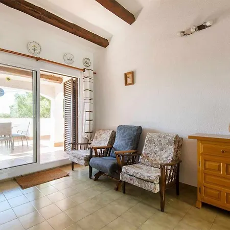 Homestay Con Piscina Comunitaria Y Parking27